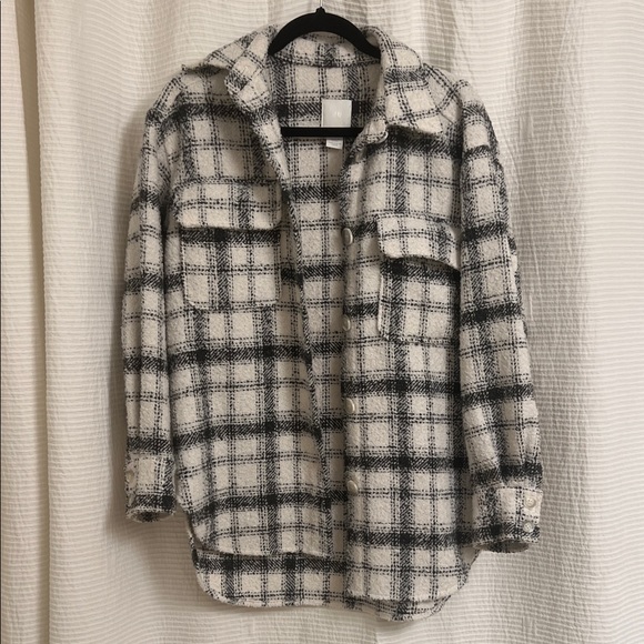H&M Jackets & Blazers - H&M Black and White Plaid Sherpa Shacket